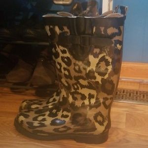 Rain boots